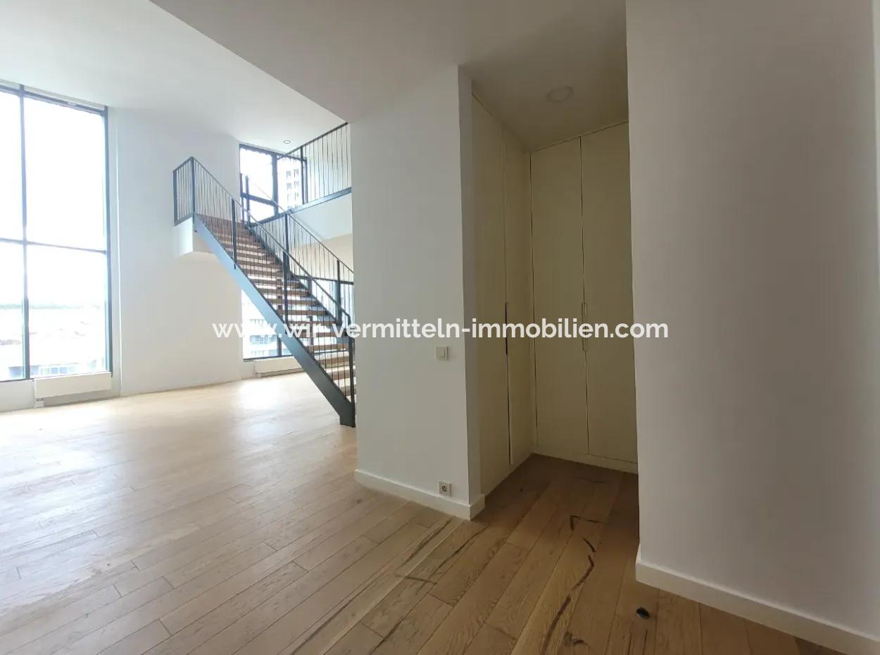 5,5+1  Maisonette-Wohnung Im 5. Stock Mit Blick Auf Die Landschaft Zum Verkauf Im İncek Loft-Komplex