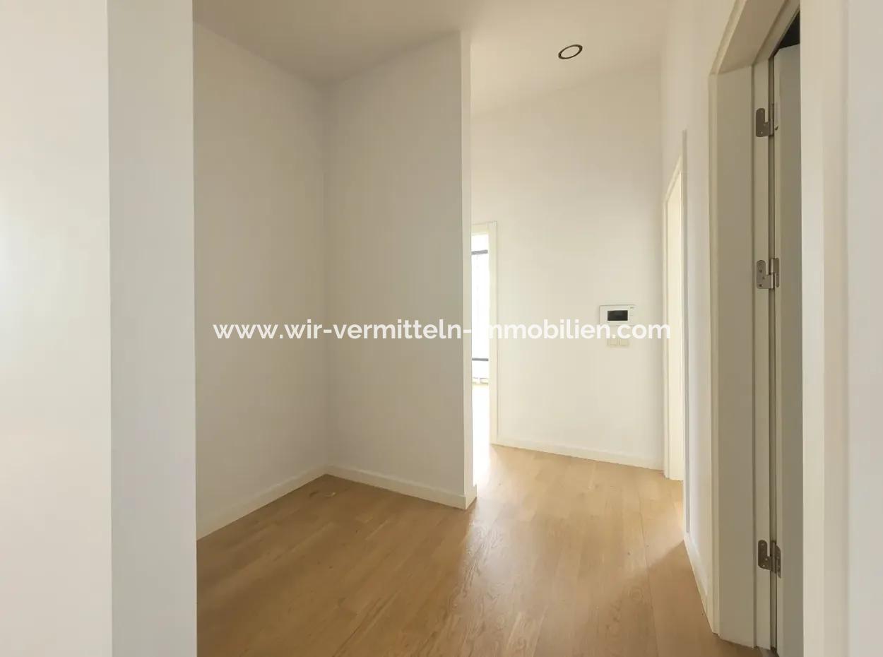5,5+1  Maisonette-Wohnung Im 5. Stock Mit Blick Auf Die Landschaft Zum Verkauf Im İncek Loft-Komplex