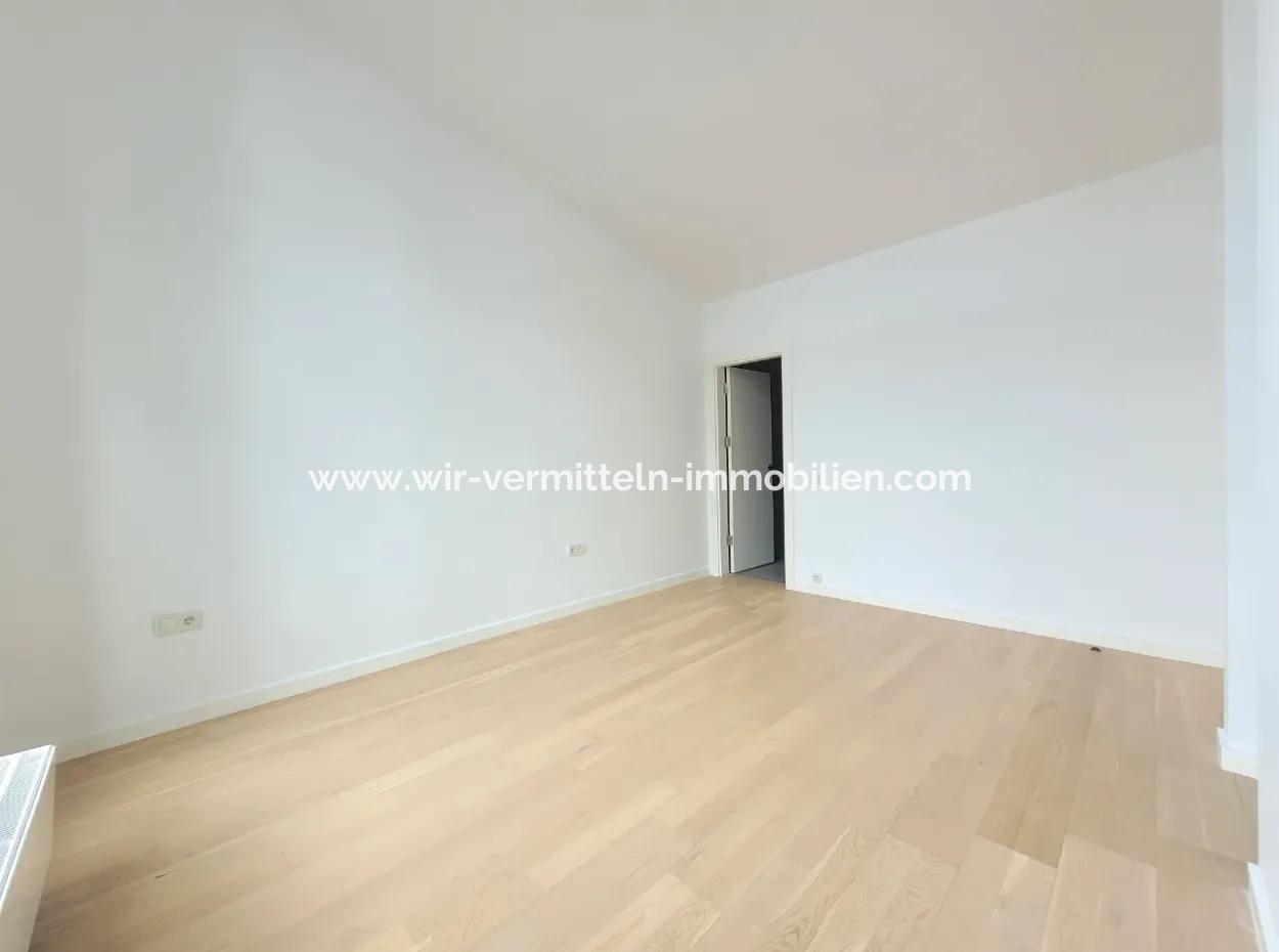 5,5+1  Maisonette-Wohnung Im 5. Stock Mit Blick Auf Die Landschaft Zum Verkauf Im İncek Loft-Komplex