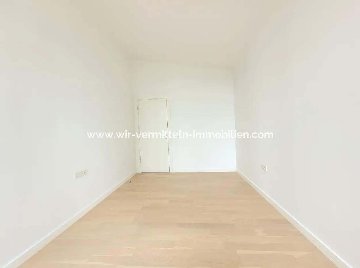 5,5+1  Maisonette-Wohnung Im 5. Stock Mit Blick Auf Die Landschaft Zum Verkauf Im İncek Loft-Komplex