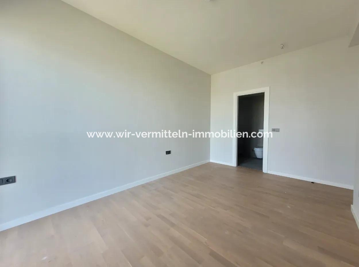 Beytepe İncek Bulvar Loft Zu Vermieten 2+1 68M² 21. Stock Boulevard Fassade Wohnung