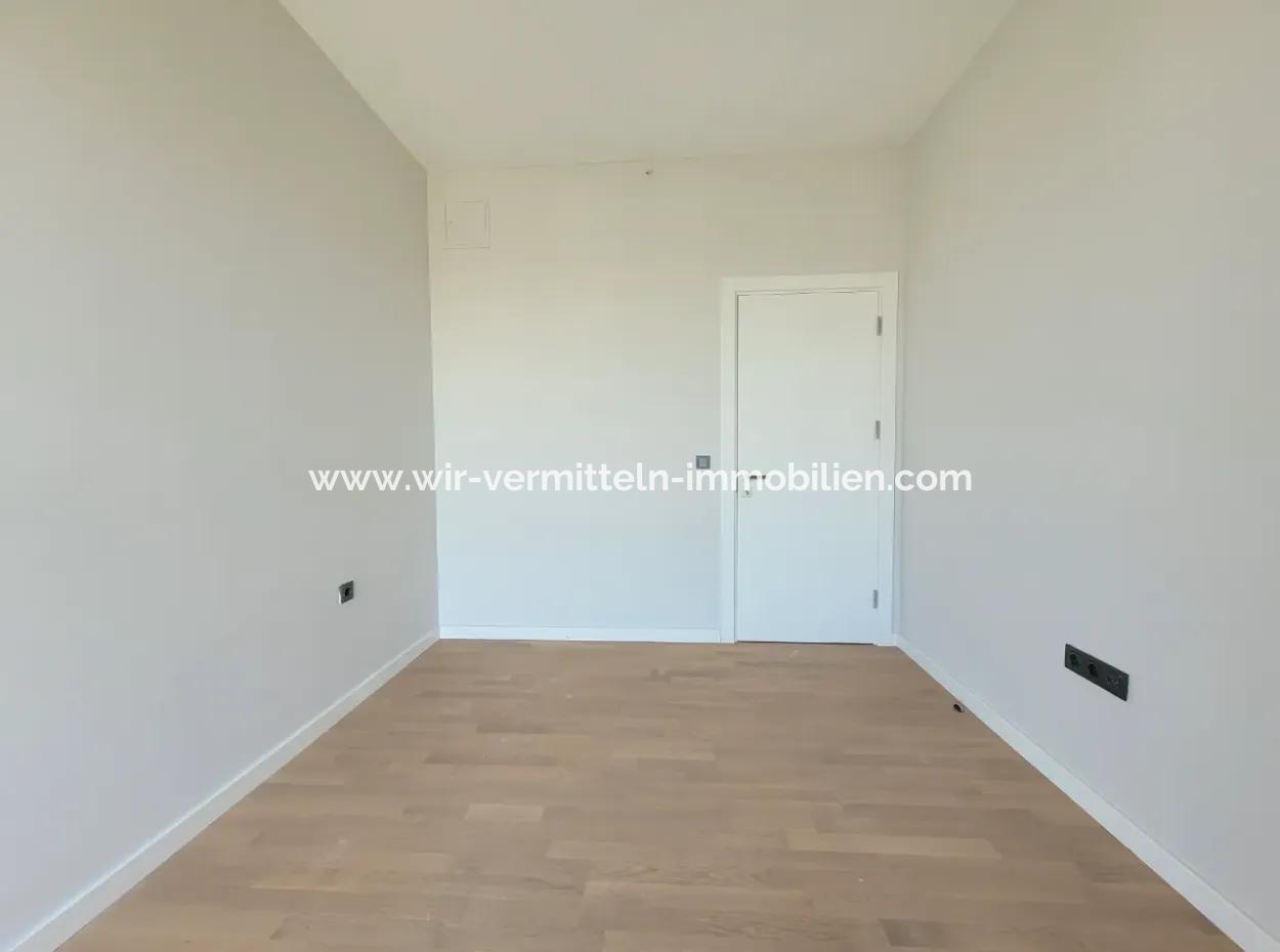 Beytepe İncek Bulvar Loft Zu Vermieten 2+1 68M² 21. Stock Boulevard Fassade Wohnung