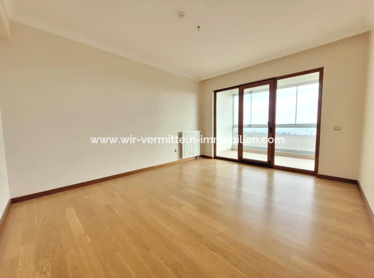 4+1 207 M² Wohnung Mit Seeblick Zum Verkauf Im Vacant İncek Nata