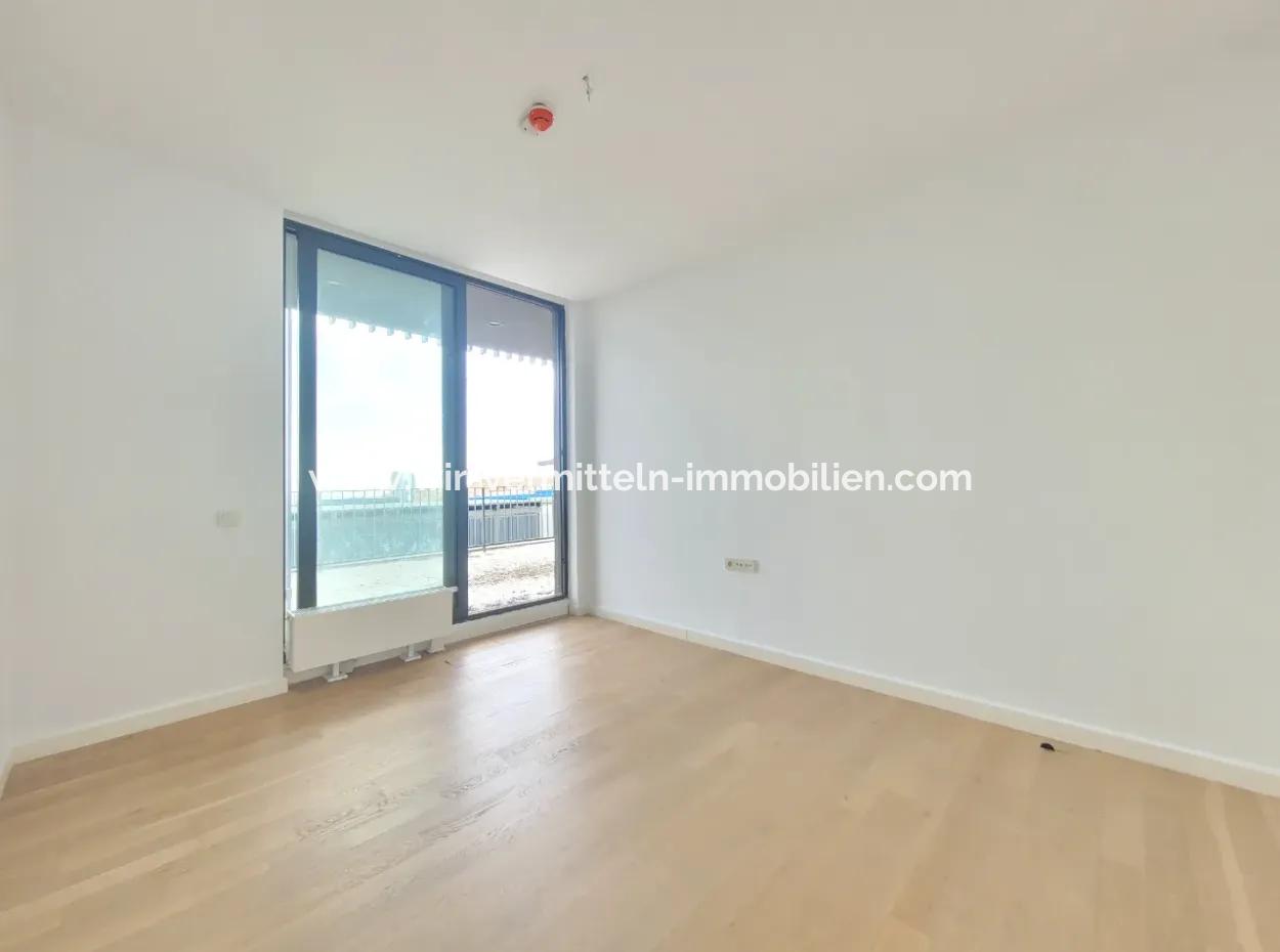 Leeres İncek Loft Zum Verkauf Terrasse 4+1 Blick Auf Mogan 146 M² Wohnung Im 1. Stock