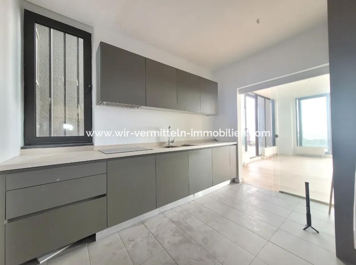 Leeres İncek Loft Zum Verkauf Terrasse 4+1 Blick Auf Mogan 146 M² Wohnung Im 1. Stock