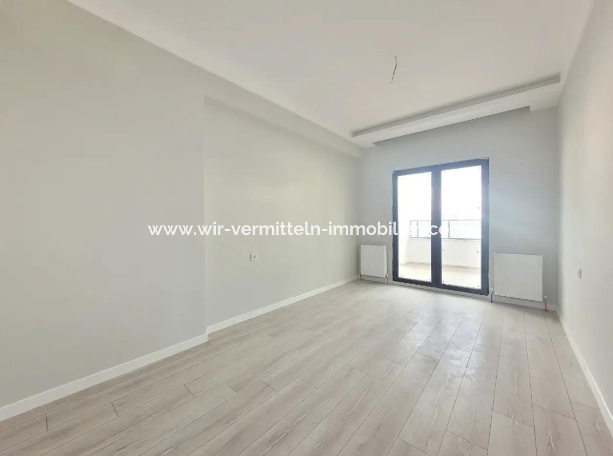 Geeignet Für Staatsbürger. Luxuriöse 200 M² Große Wohnung Im Mittleren Stockwerk Mit Parkblick Im Viertel Bahçelievler, Gölbaşı, Ankara Zu Verkaufen.