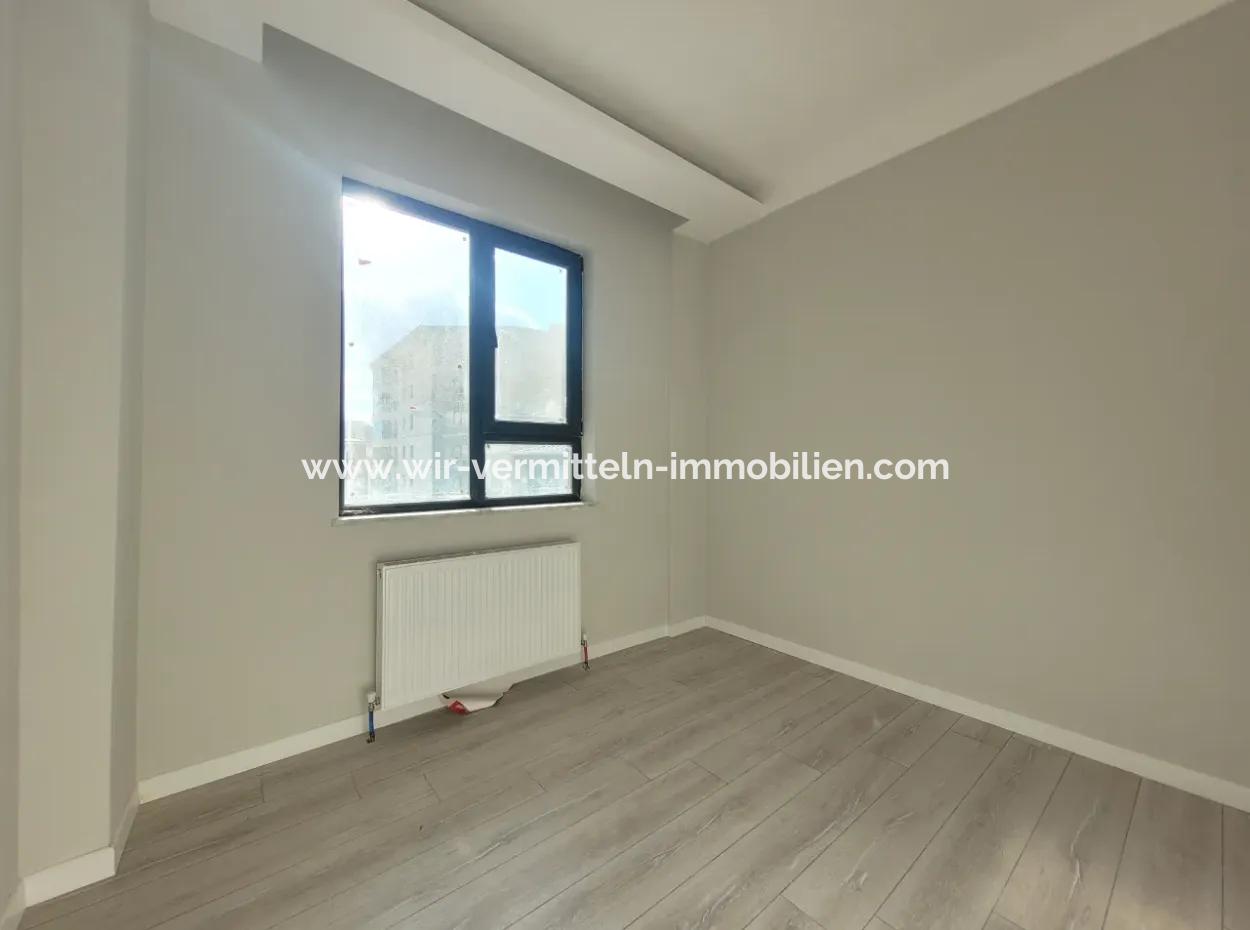 Geeignet Für Staatsbürger. Luxuriöse 200 M² Große Wohnung Im Mittleren Stockwerk Mit Parkblick Im Viertel Bahçelievler, Gölbaşı, Ankara Zu Verkaufen.