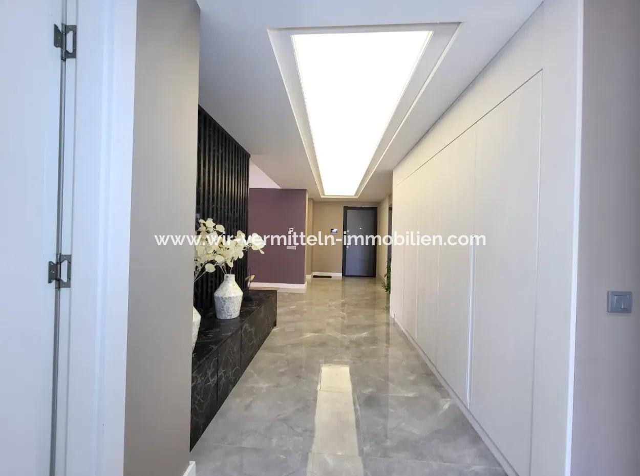 Taşpinar Mah. Faras Panora Luxuriös Gebaute Wohnung Zum Verkauf 4,5+1 Wohnung Im 7. Stock Gölbaşi Ankara