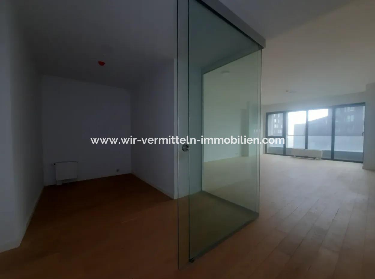 2,5+1 Mieterlose Wohnung Mit Blick Auf Die Landschaft Zum Verkauf Im İncek Loft-Komplex