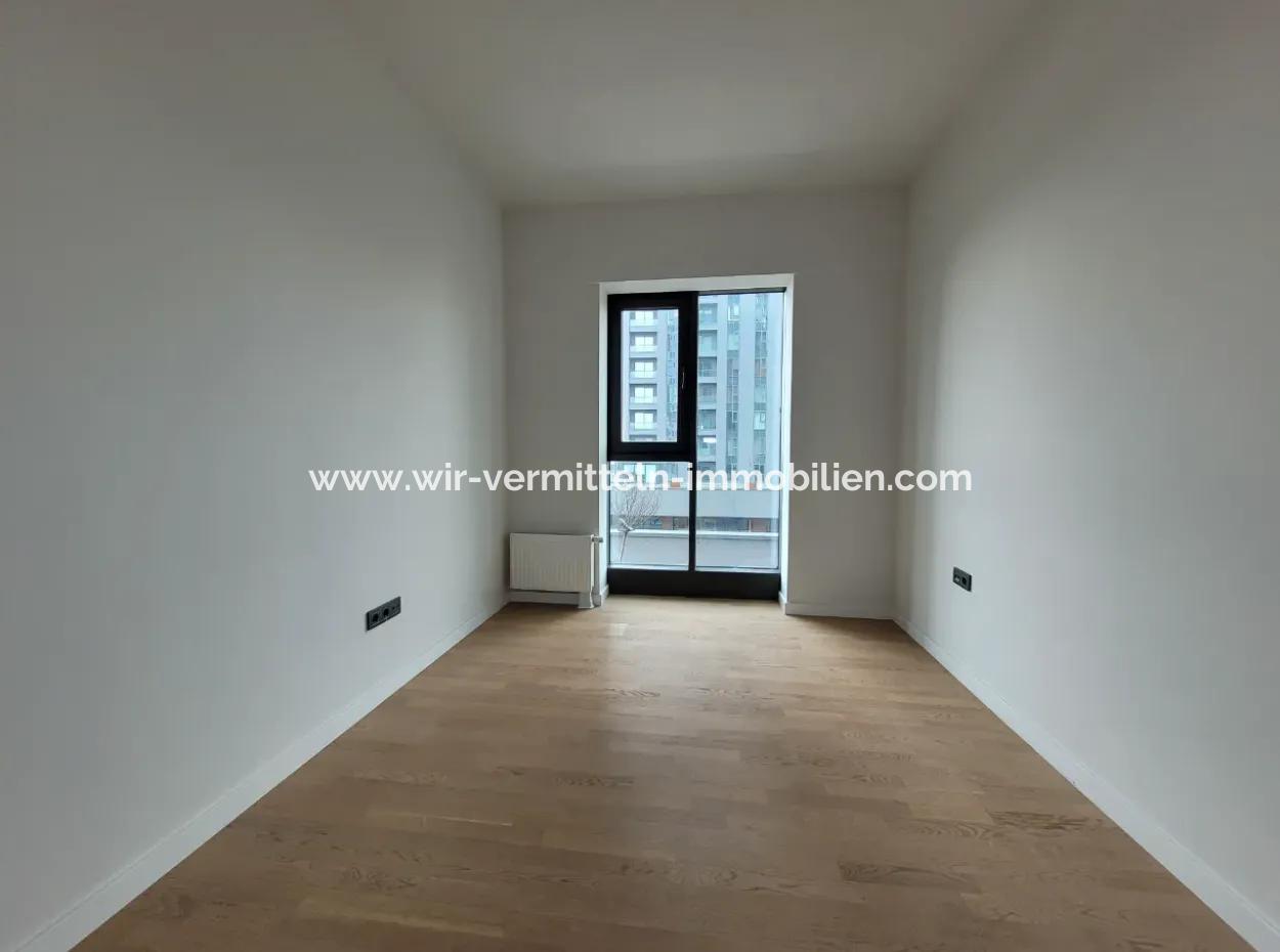 3+1 110 M² Wohnung Im 21. Stock Mit Blick Auf Den Boulevard Zum Verkauf Im Loft-Komplex Beytepe İncek Bulvar