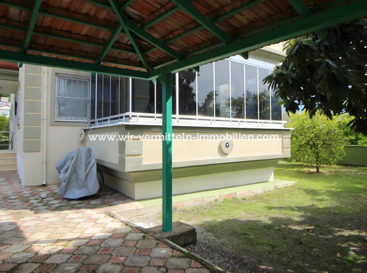 Zum Verkauf Steht Eine Gartenwohnung Mit 3 Schlafzimmern Und 1 Wohnzimmer Auf Einem 585M2 Grundstück In Köyceğiz , Muğla, Türkei