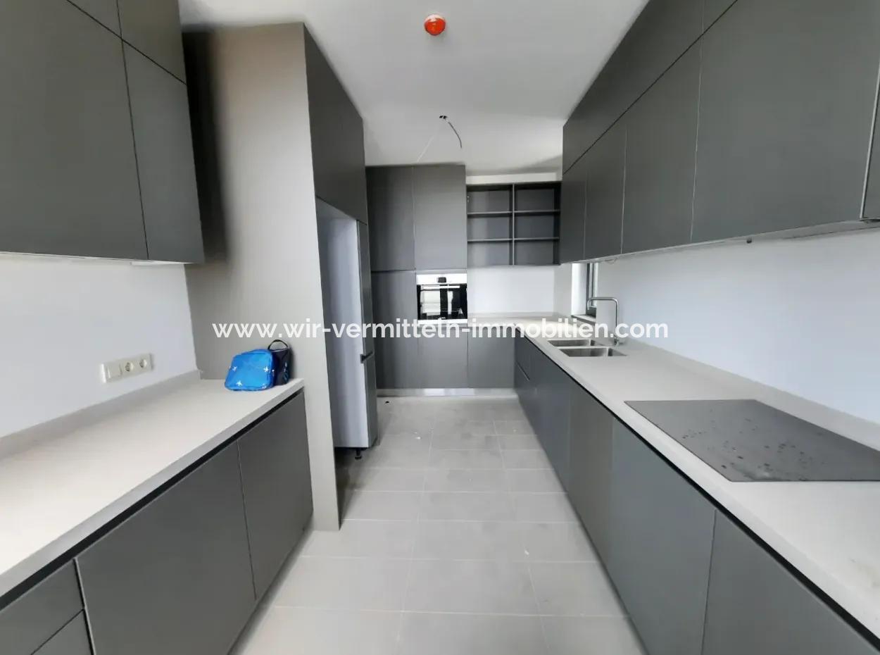 5,5+1  Maisonette-Wohnung Im 2. Stock Mit Blick Auf Die Landschaft Zum Verkauf Im İncek Loft-Komplex