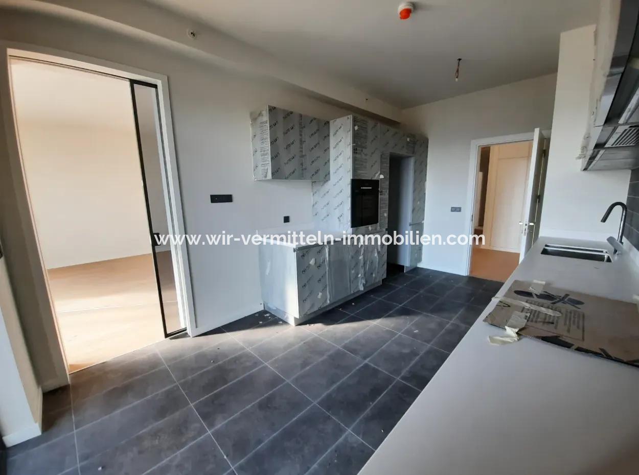 4+1 Mieterlose Wohnung Im 17. Stock Zum Verkauf Im Loft-Komplex Beytepe İncek Bulvar