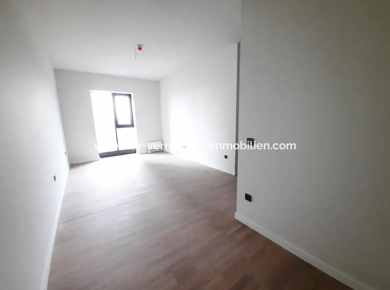 3+1 110 M² Wohnung Im 18. Stock Mit Blick Auf Den Boulevard Zum Verkauf Im Loft-Komplex Beytepe İncek Bulvar