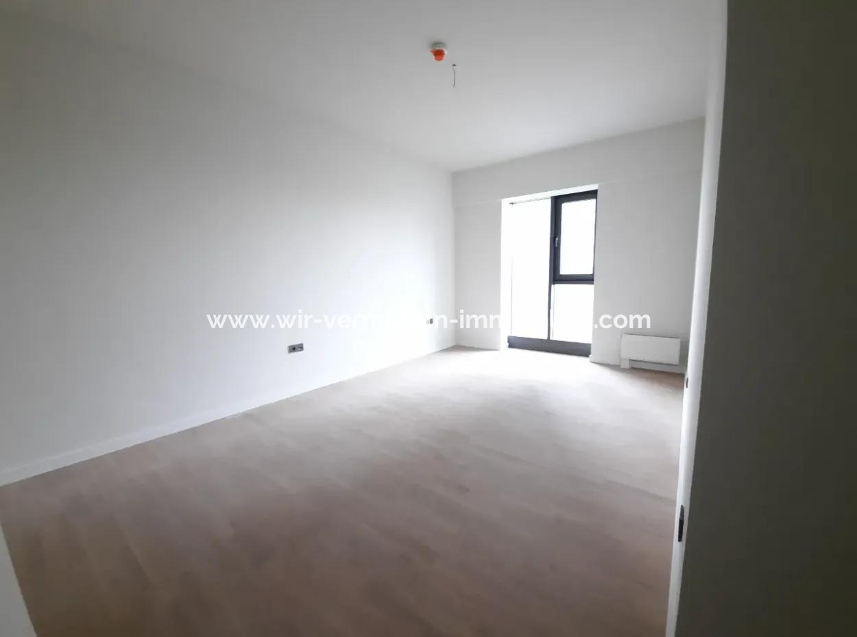 3+1 110 M² Wohnung Im 18. Stock Mit Blick Auf Den Boulevard Zum Verkauf Im Loft-Komplex Beytepe İncek Bulvar