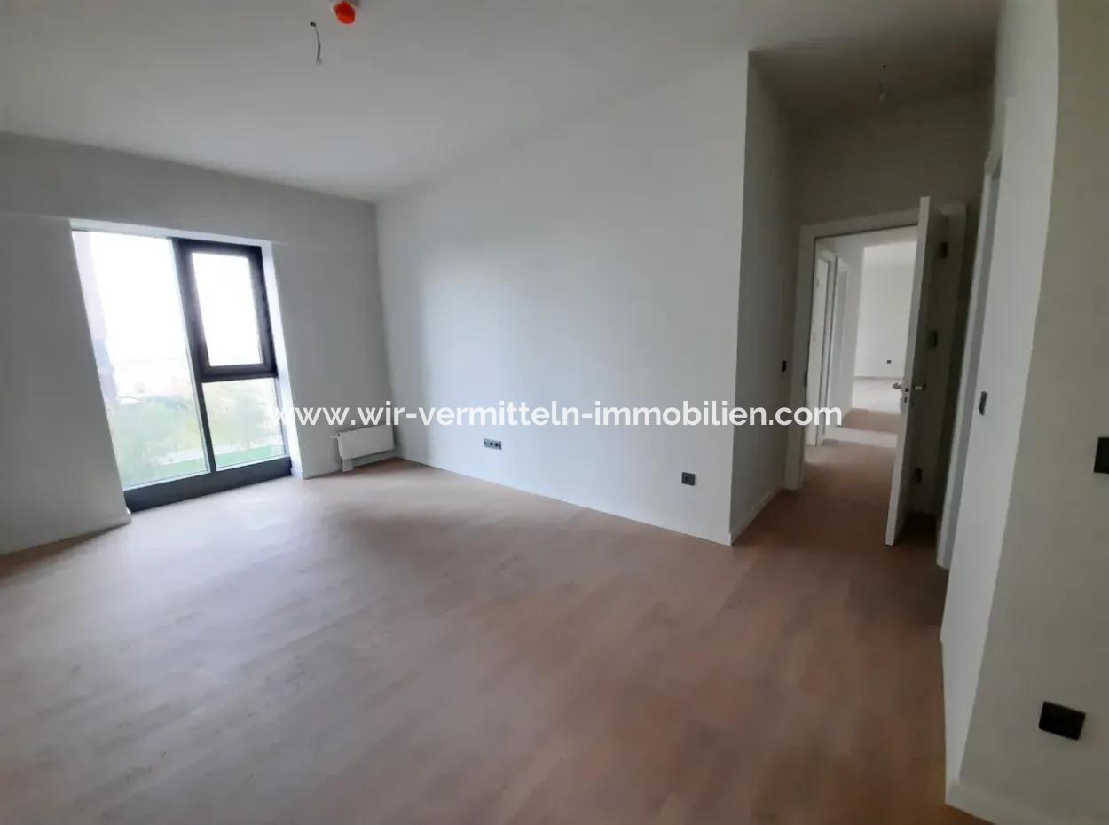 3+1 110 M² Wohnung Im 18. Stock Mit Blick Auf Den Boulevard Zum Verkauf Im Loft-Komplex Beytepe İncek Bulvar