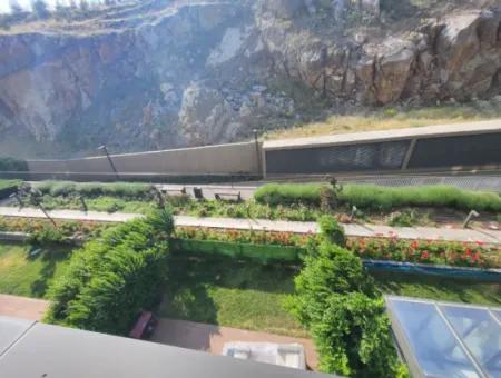 Traumhafte 2+1 Maisonette-Wohnung Mit Luxusausstattung In Gölbaşı / Ankara /Türkei