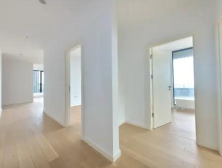 Leeres İncek Loft Zum Verkauf Terrasse 4+1 Blick Auf Mogan 146 M² Wohnung Im 1. Stock