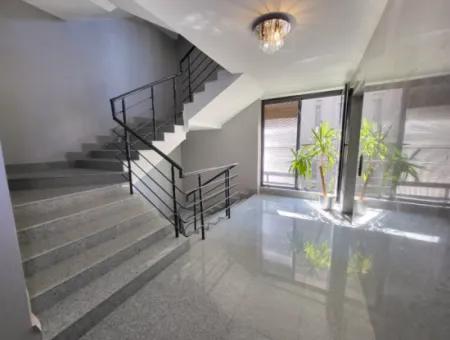 Möblierte 1+1- Wohn Wohnung Zum Verkauf In Der Nähe Des Leerstehenden Atakule Güzeltepe Çankaya Ankara