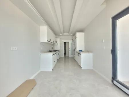 Geeignet Für Staatsbürger. Luxuriöse 200 M² Große Wohnung Im Mittleren Stockwerk Mit Parkblick Im Viertel Bahçelievler, Gölbaşı, Ankara Zu Verkaufen.