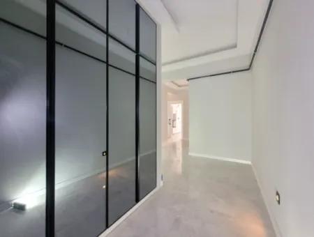 Geeignet Für Staatsbürger. Luxuriöse 200 M² Große Wohnung Im Mittleren Stockwerk Mit Parkblick Im Viertel Bahçelievler, Gölbaşı, Ankara Zu Verkaufen.