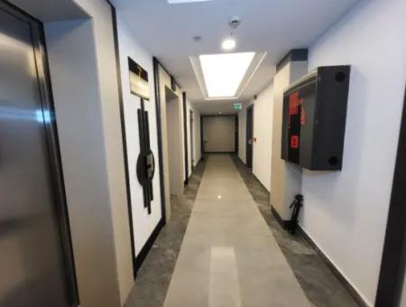 Taşpinar Mah. Faras Panora Luxuriös Gebaute Wohnung Zum Verkauf 4,5+1 Wohnung Im 7. Stock Gölbaşi Ankara