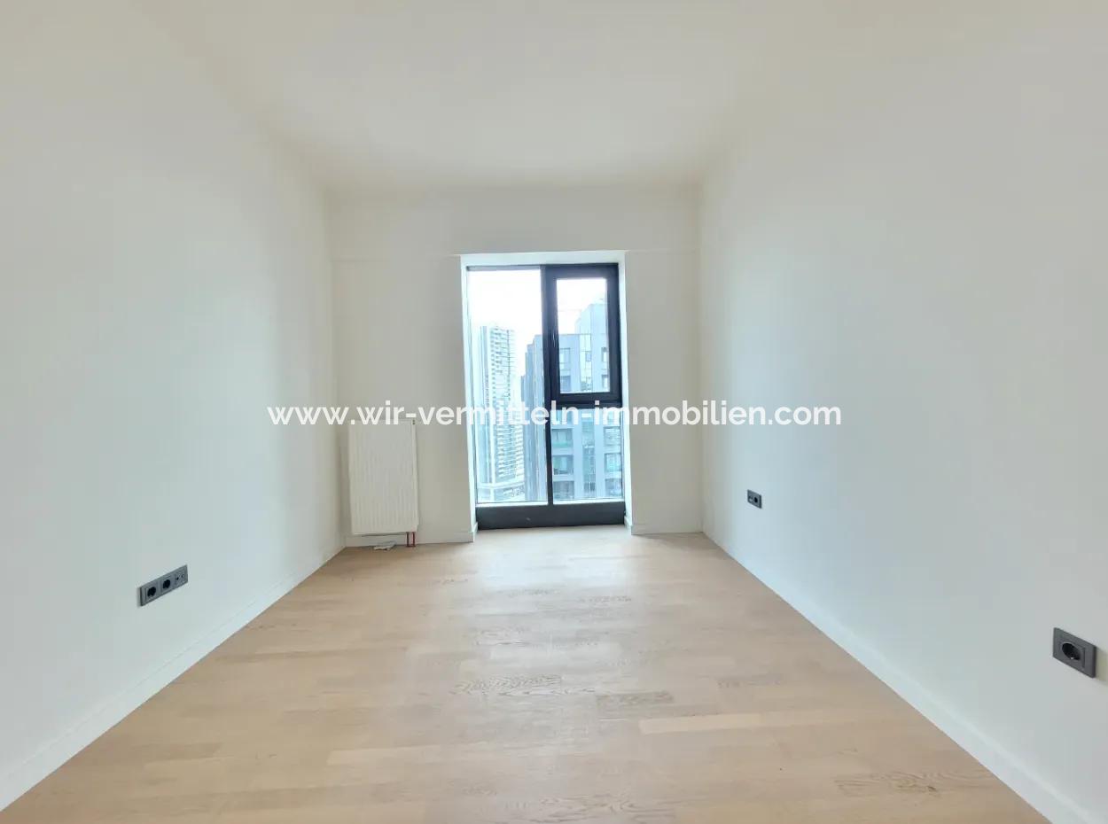 4+1 20 Th Floor Tenantless Apartment For Sale In Beytepe İncek Bulvar Loft Complex