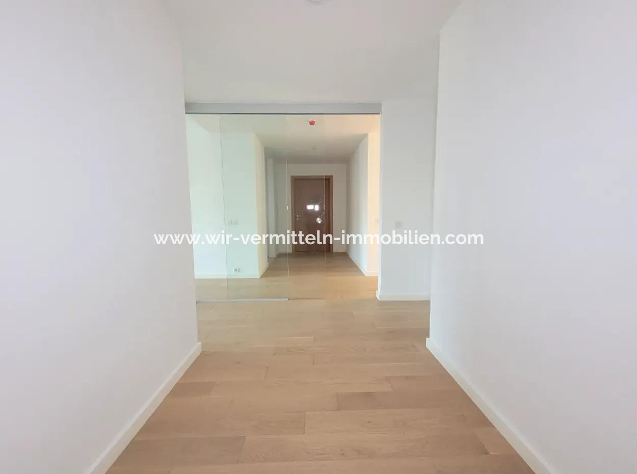 2,5+1 Tenantless Apartment With Landscape View For Sale In İncek Loft Complex