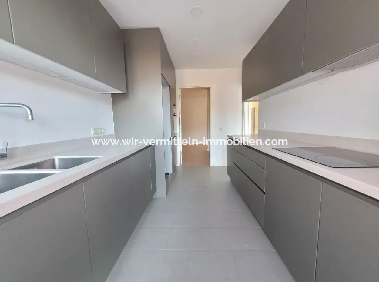 2,5+1 Tenantless Apartment With Landscape View For Sale In İncek Loft Complex