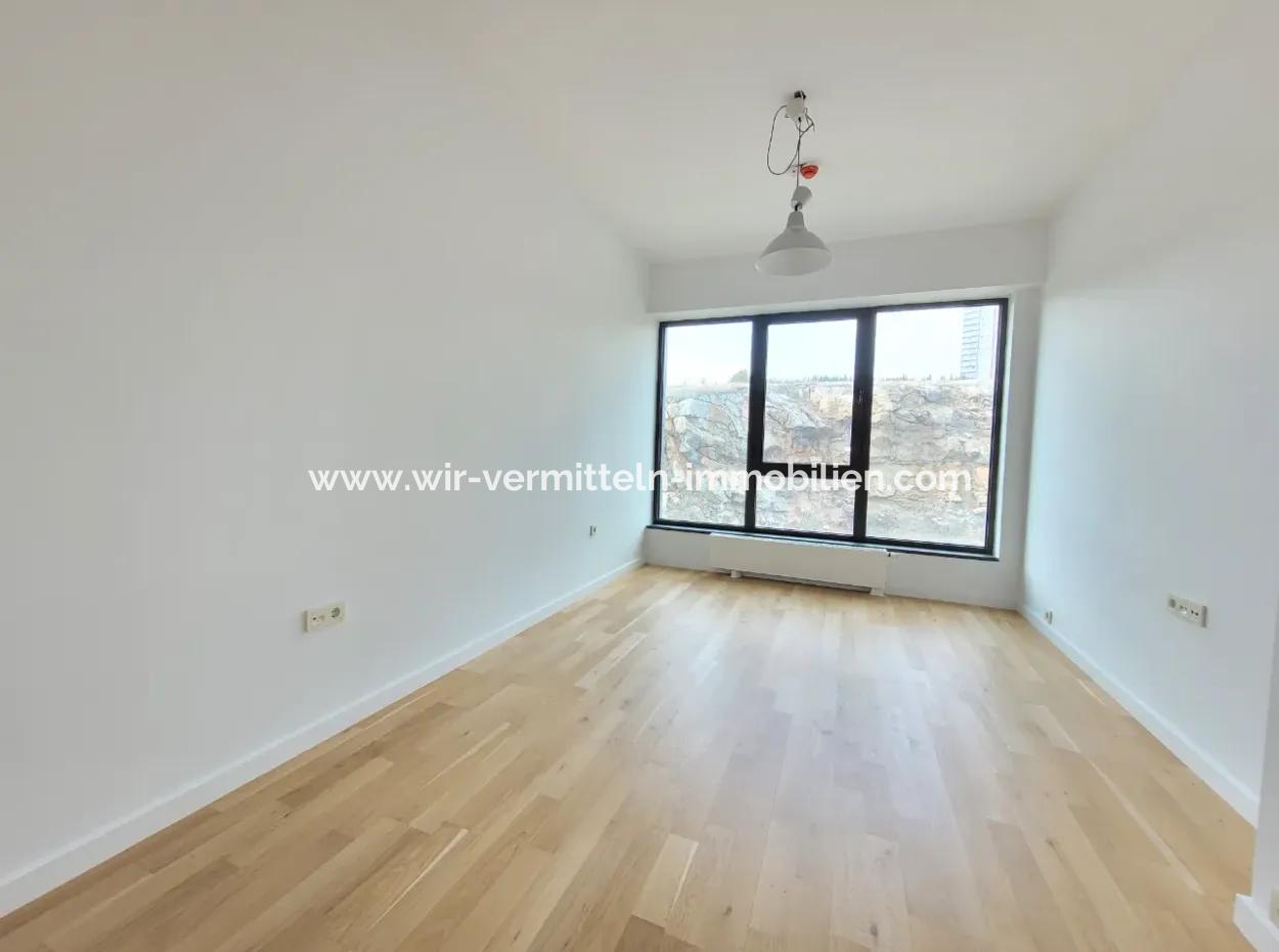 Vacant İncek Loft For Sale 2+1 Duplex City View 1St Floor Apartment
