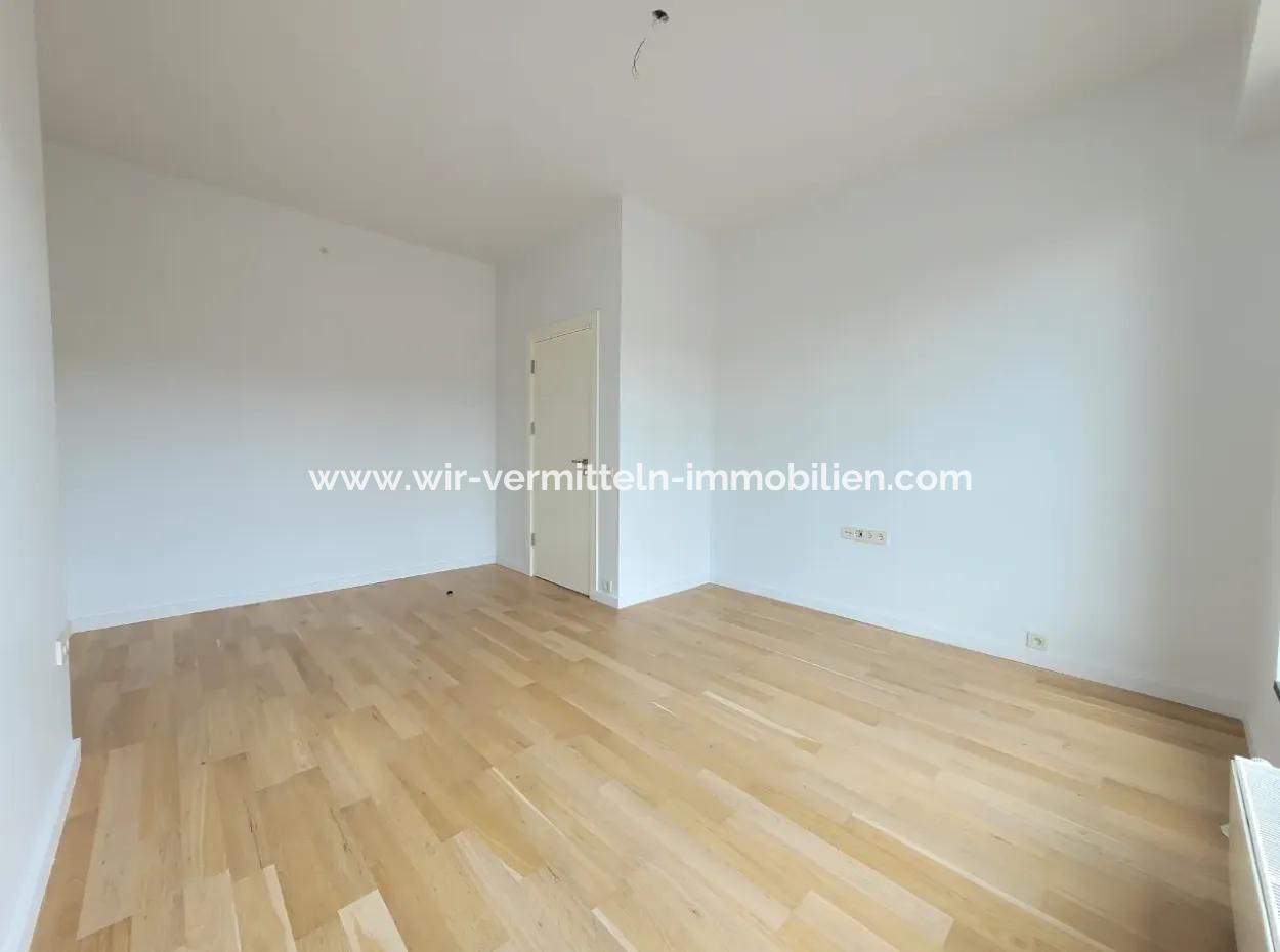 Vacant İncek Loft For Sale 2+1 Duplex City View 1St Floor Apartment