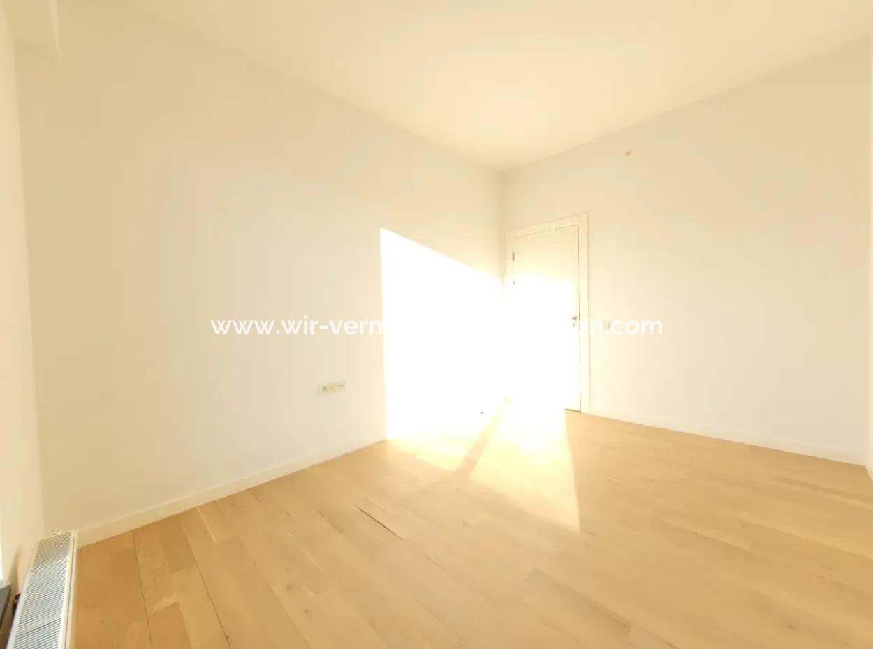 Tenantless İncek Loft 3+1 4Th Floor Apartment With Terrace For Sale In Gölbaşı - Ankara -Turkey