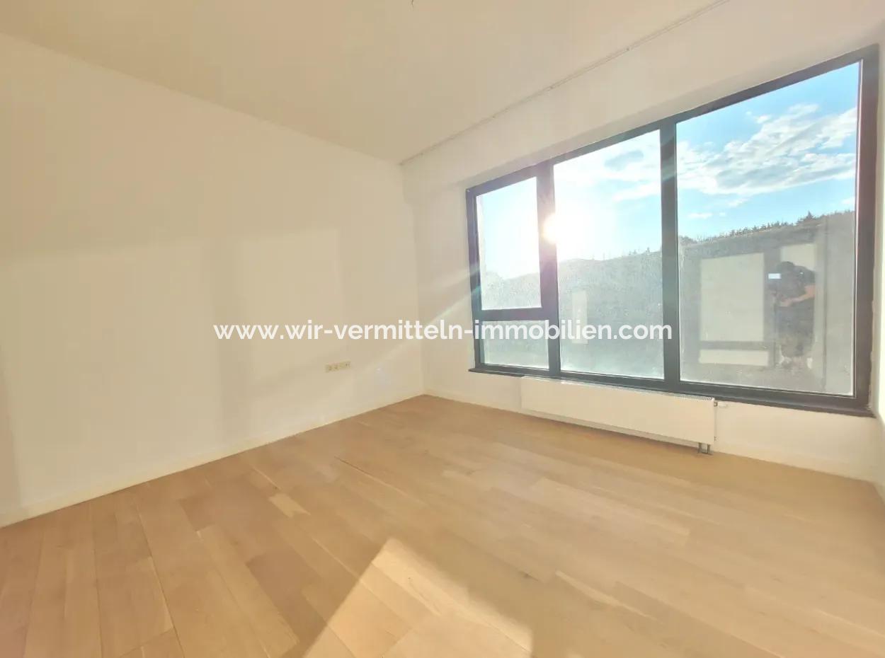 Tenantless İncek Loft 3+1 4Th Floor Apartment With Terrace For Sale In Gölbaşı - Ankara -Turkey