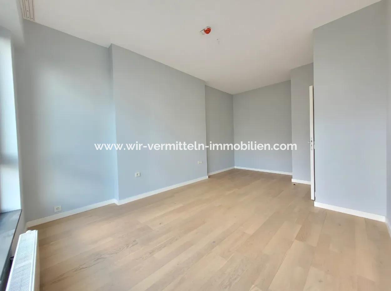 Empty İncek Loft 3+1 Garden Duplex Landscape View Apartment For Sale In Gölbaşı - Ankara -Turkey