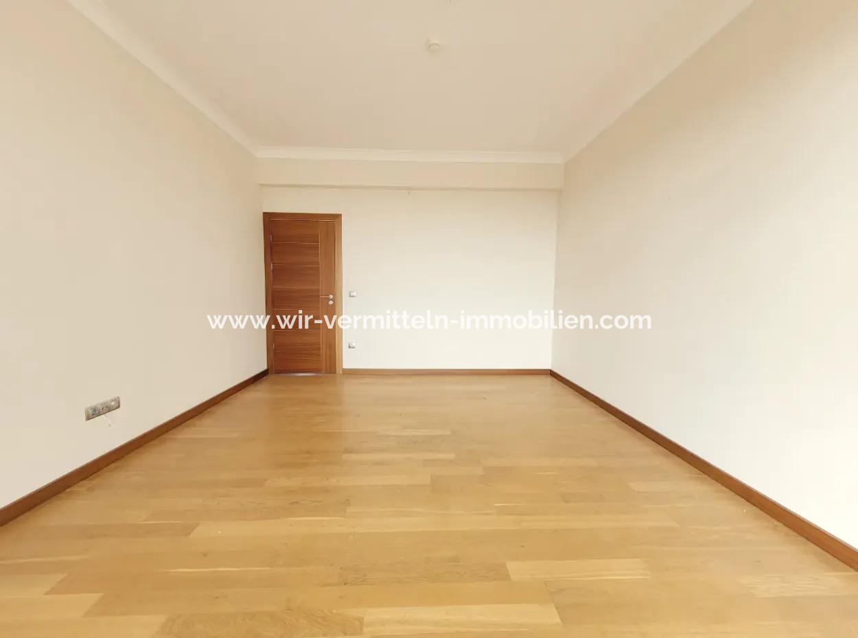 4+1 207 M² Lake View Apartment For Sale In Vacant İncek Nata