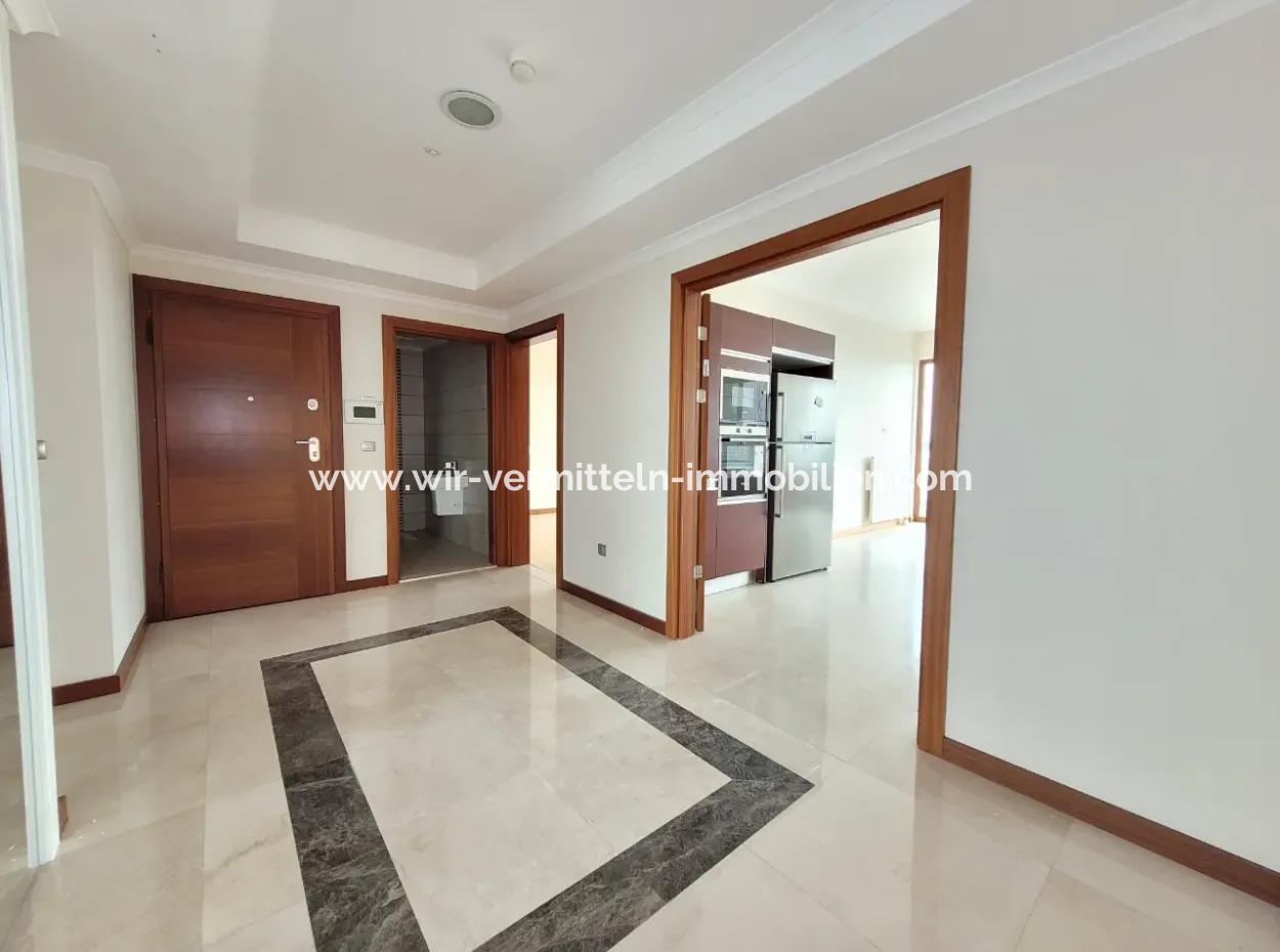 4+1 207 M² Lake View Apartment For Sale In Vacant İncek Nata