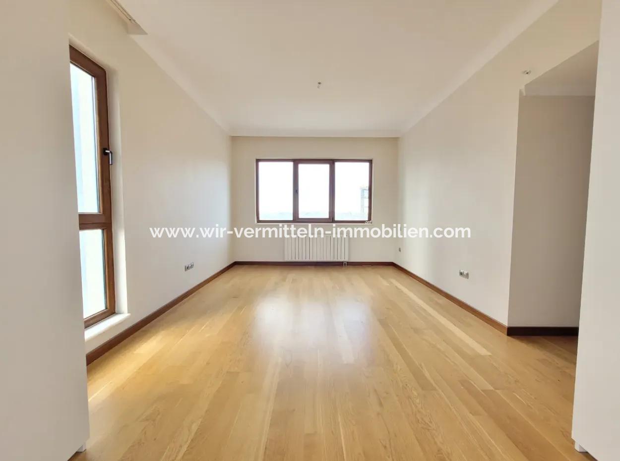 4+1 207 M² Lake View Apartment For Sale In Vacant İncek Nata