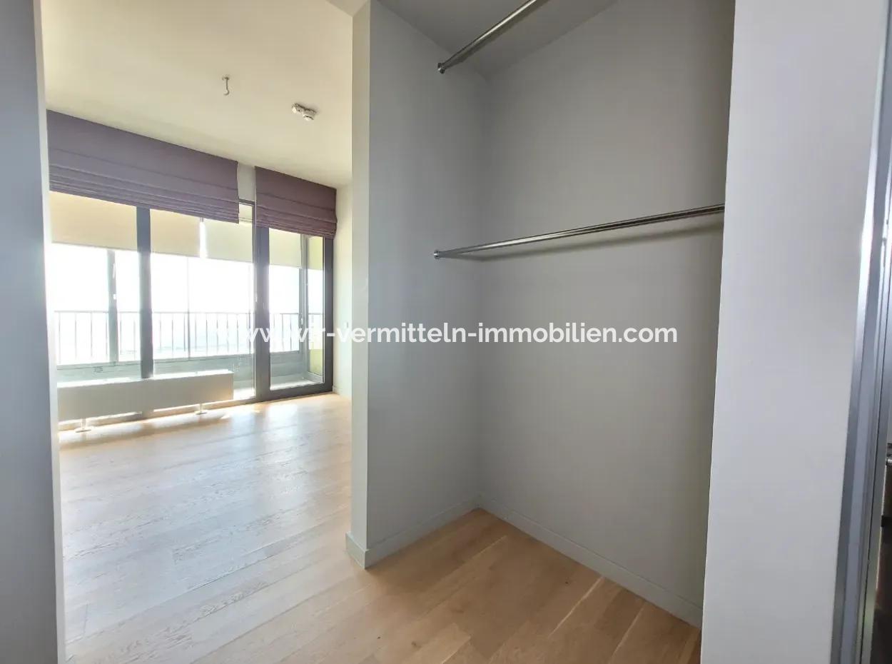 Empty İncek Loft 1+1  11Th Floor Apartment With Lake View For Rent