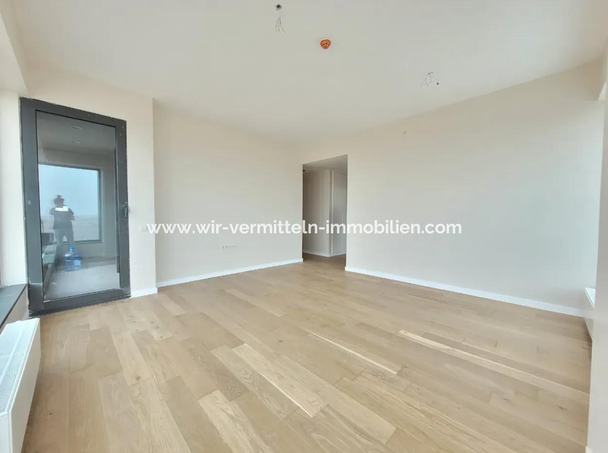 İncek Loft For Sale 2+1 85 M² 22Nd Floor Mogan Facade Apartment
