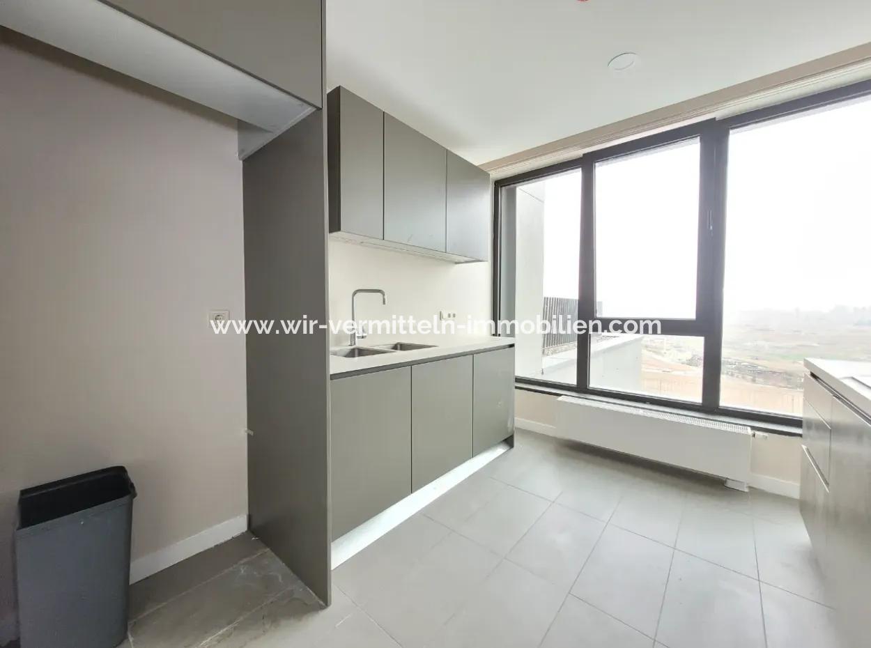 İncek Loft For Sale 2+1 85 M² 22Nd Floor Mogan Facade Apartment
