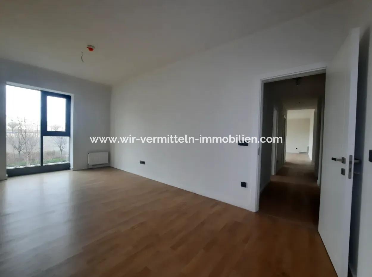 110 M2 2+1 1St Floor Tenantless Apartment For Sale In Beytepe İncek Bulvar Loft Complex