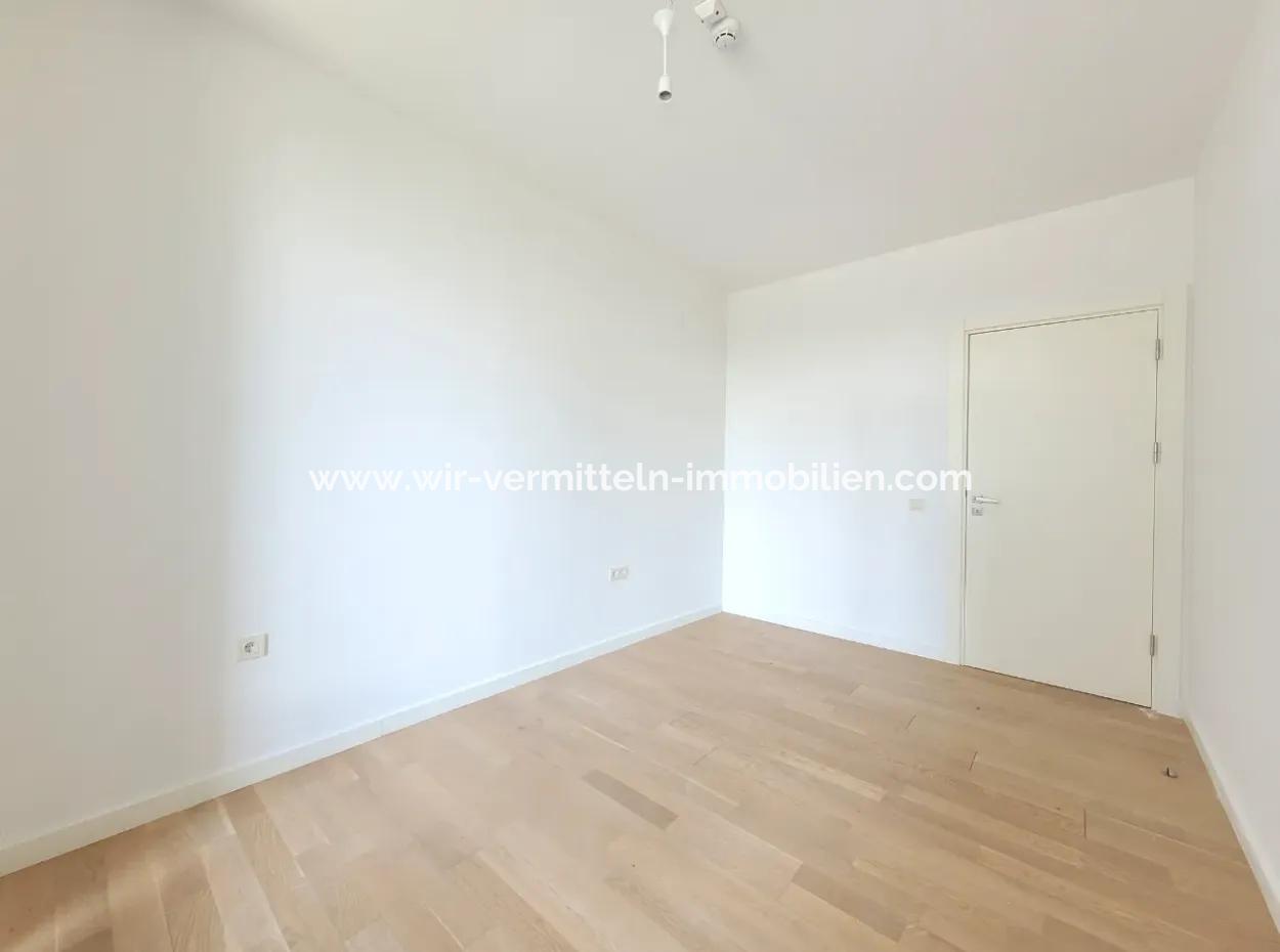İncek Loft For Sale 3.5+1 140 M² 3Rd Floor Landscape Facade Apartment