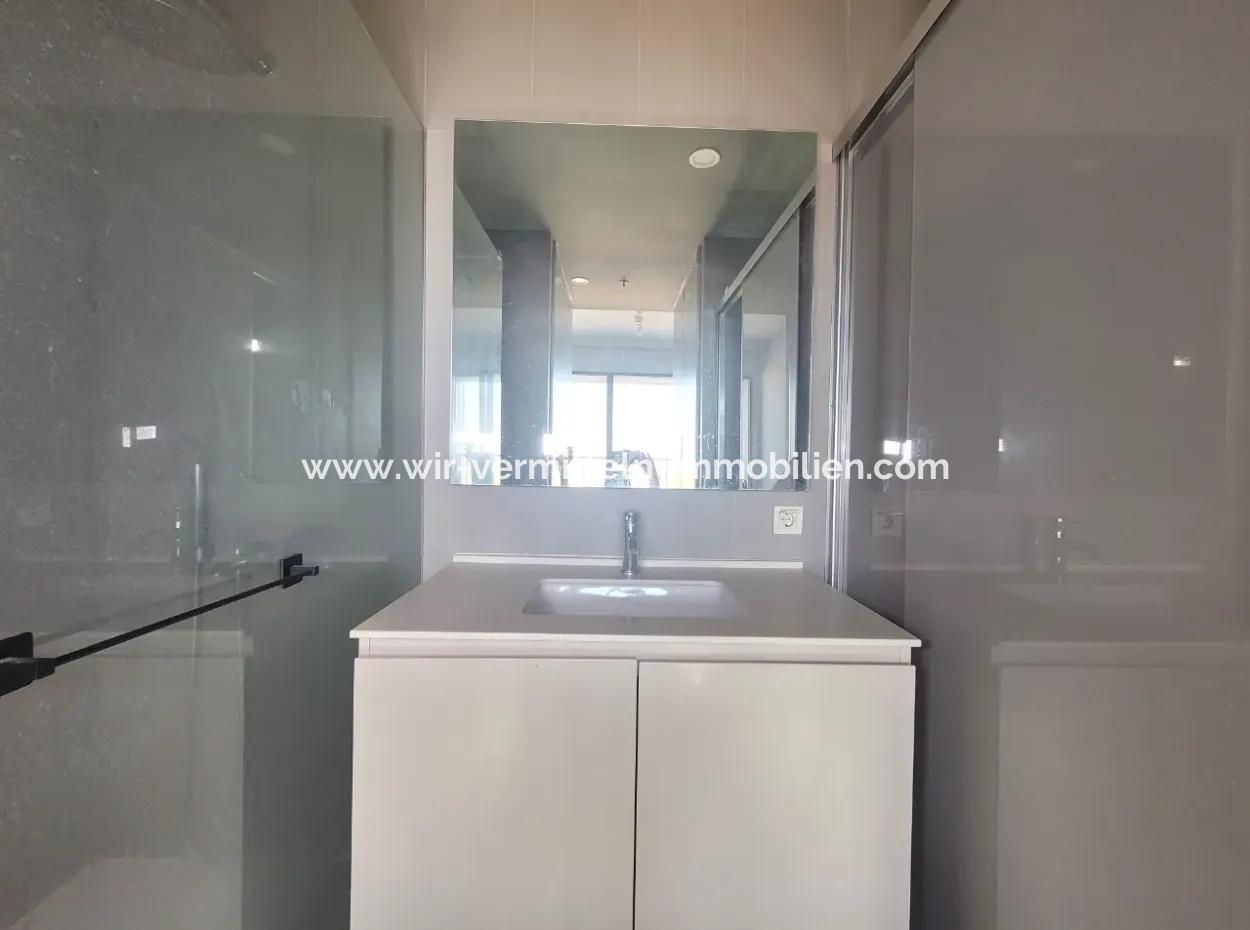 Vacant İncek Loft For Sale 1+1 2Nd Floor Apartment With Lake View