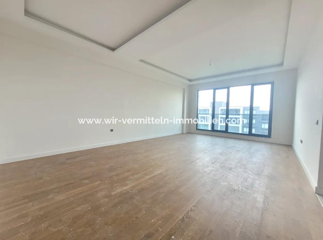 Ankara Çayyolu Alacaatli Horizontal Architecture For Sale 4+1