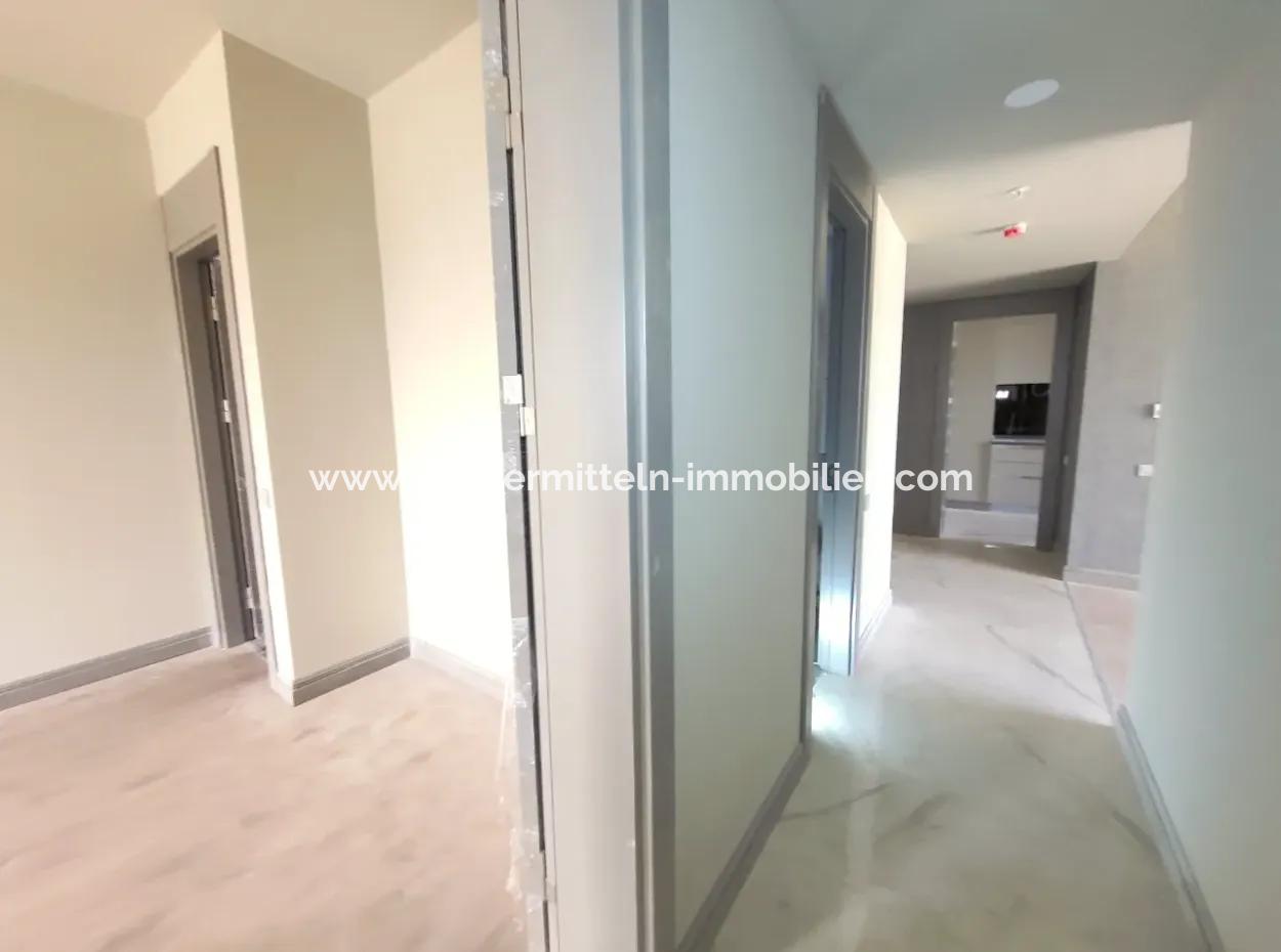 Zero City İncek For Sale 3+1 Landscape View 124 M2 3Rd Floor Flat Hacılar Neighborhood Gölbaşı Ankara