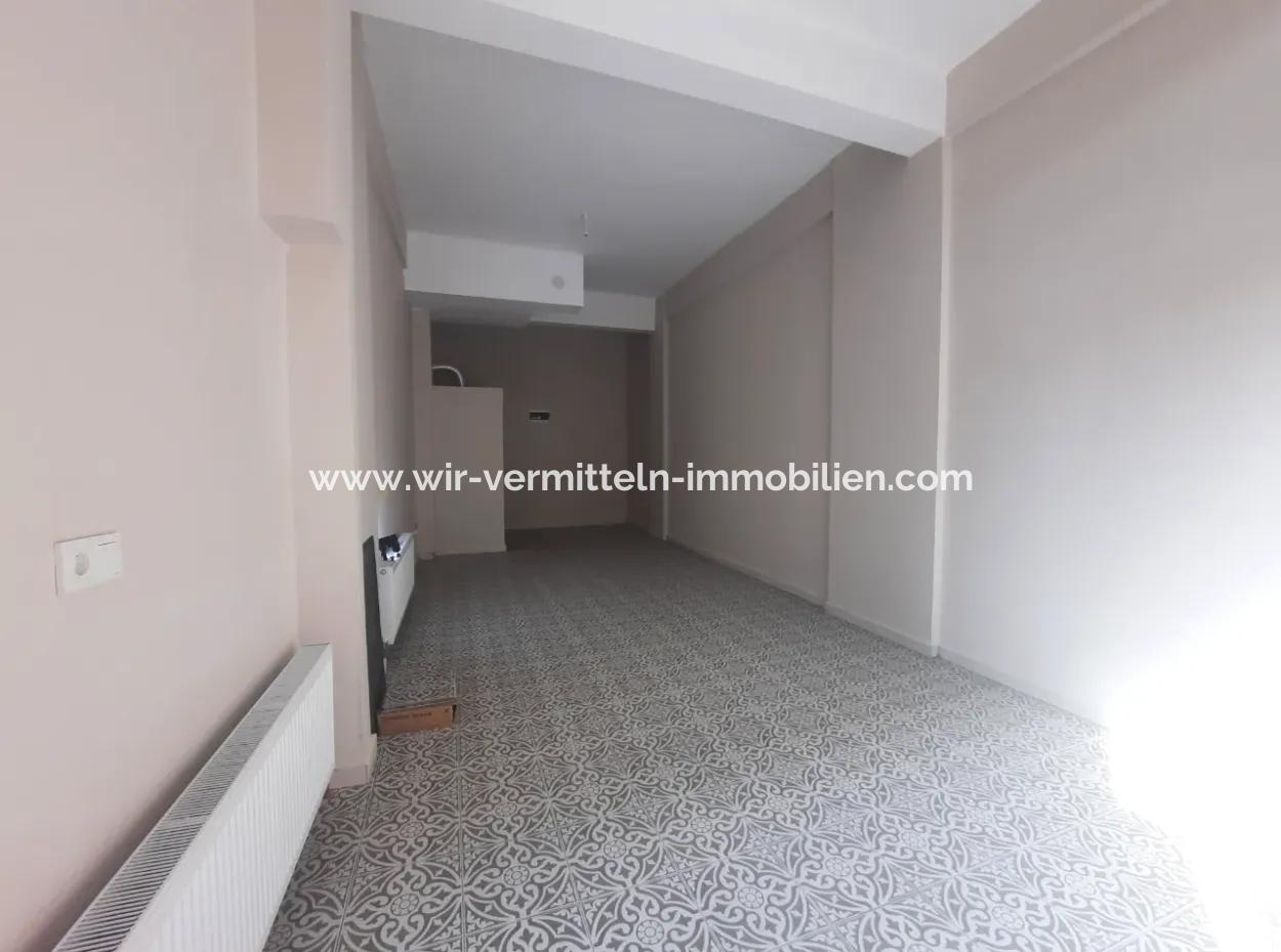 80 M² Chimney Shop For Rent In Çanakkale Bazaar