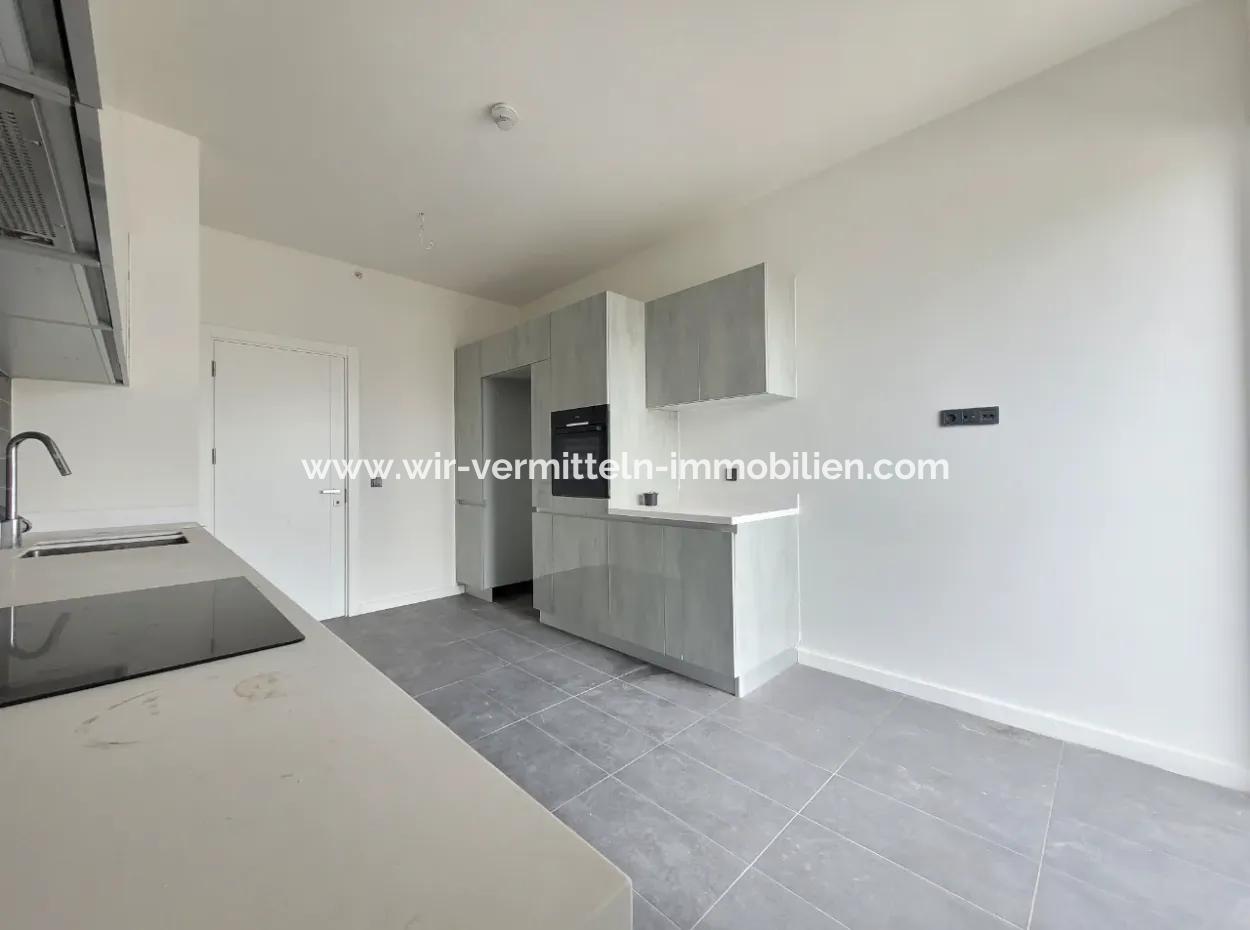 110 M2 2+1 6St Floor Tenantless Apartment For Sale In Beytepe İncek Bulvar Loft Complex