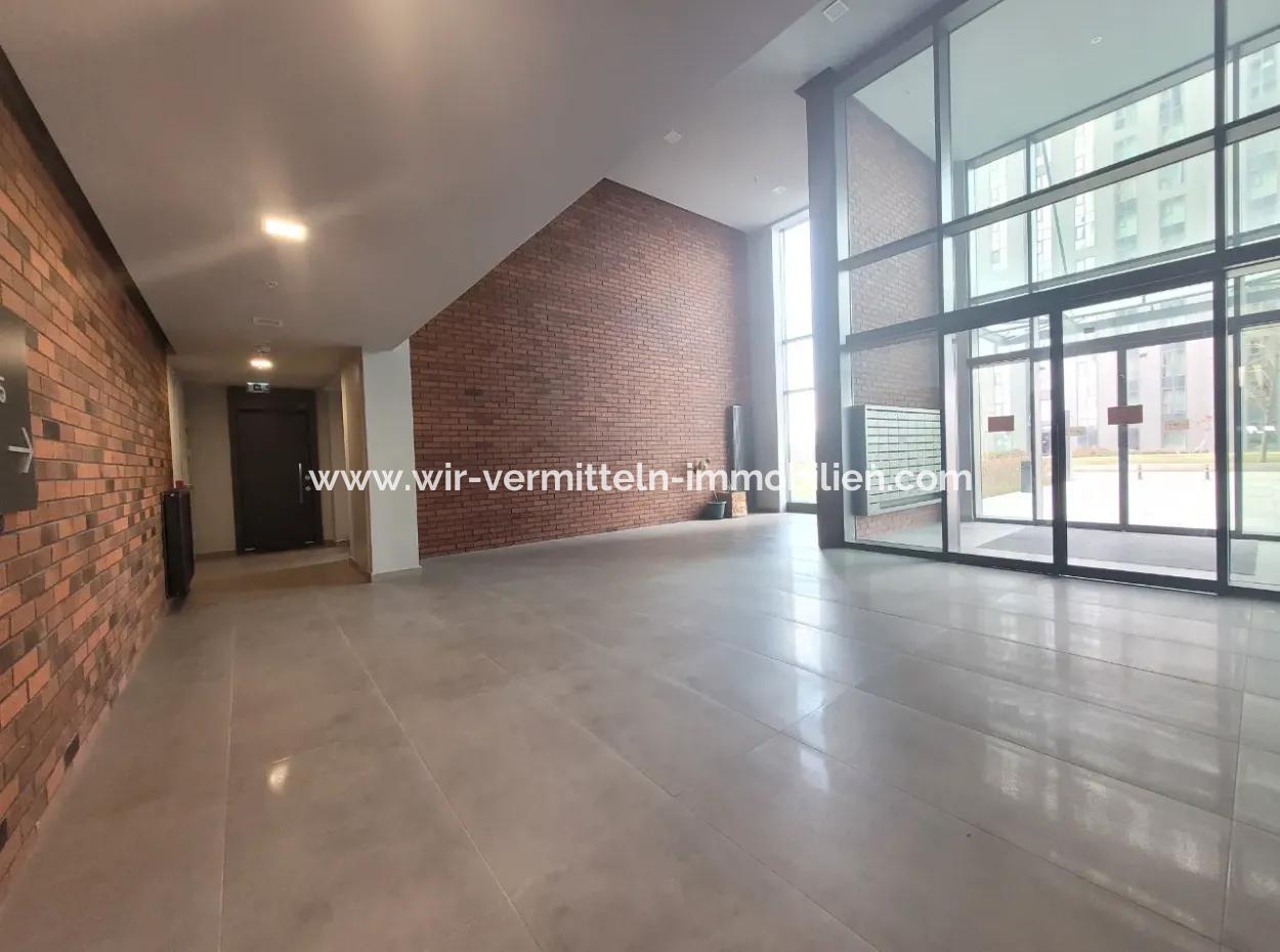 110 M2 2+1 6St Floor Tenantless Apartment For Sale In Beytepe İncek Bulvar Loft Complex