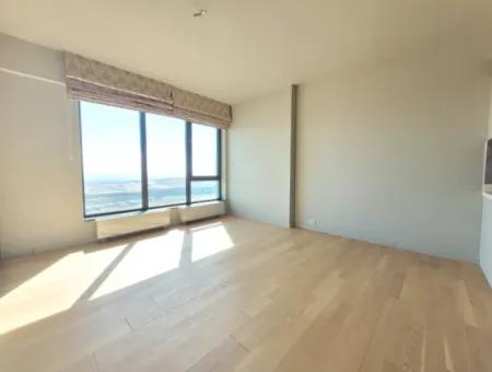 Empty İncek Loft 1+1  11Th Floor Apartment With Lake View For Rent