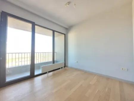 Vacant İncek Loft For Sale 1+1 2Nd Floor Apartment With Lake View